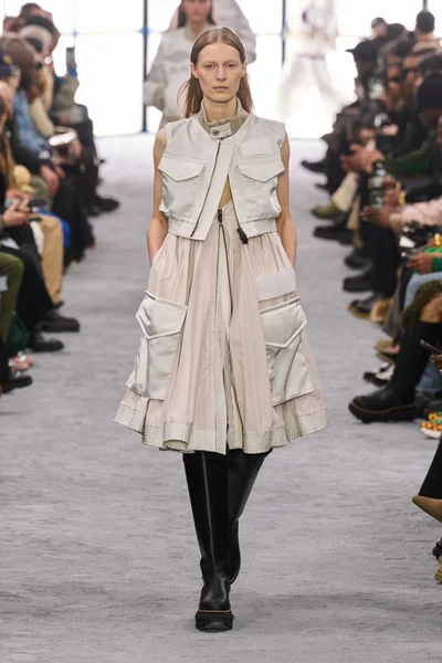 Look 3